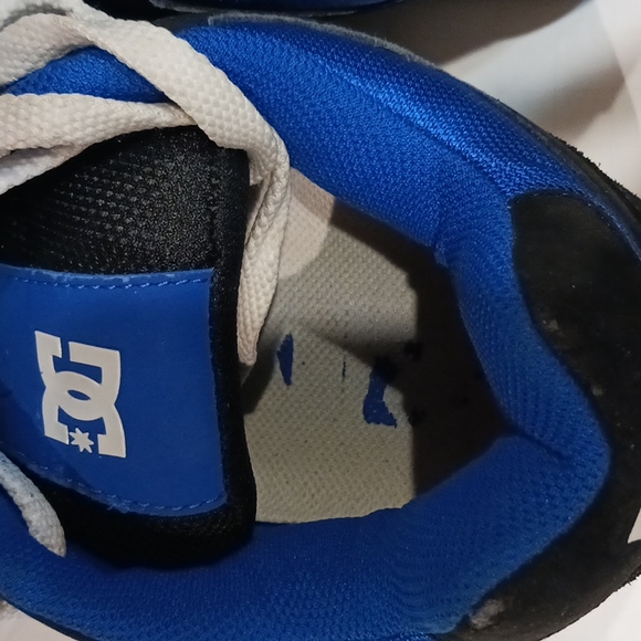 DC Skateboard Drop in Cushion Sneaker size 9 Leather upper Blue Black White sole - Picture 3 of 9